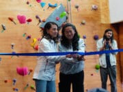 Decathlon inaugura muro de escalar en Bogotá, para seguir democratizando el acceso al deporte
