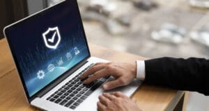 El rol de la analítica y la IA en la lucha contra el fraude y las identidades sintéticas