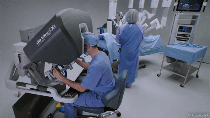 Cirugía robótica resuelve caso de hipertensión severa en paciente de 42 años