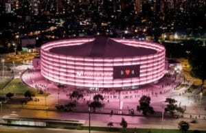 El Movistar Arena se iluminará de Rosa: Un símbolo de unión y esperanza impulsado por mujeres líderes de Colombia