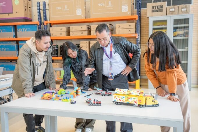 UCompensar impulsa la innovación educativa con foco en inteligencia artificial en 2025