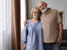 Adultos mayores en Colombia: la salud oral se convierte en factor clave para prevenir neumonía y desnutrición