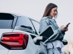 Así está hoy la carga de vehículos eléctricos en Colombia y por qué instalar un cargador en casa puede marcar la diferencia