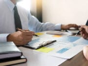 Swiss Re analiza los nuevos motores y riesgos de la economía global