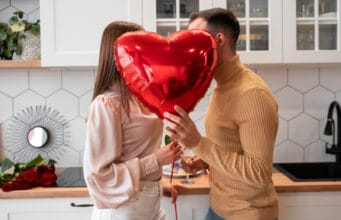 Amor que se escucha: cuidar la audición en pareja, porque comunicarse bien también es quererse bien