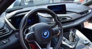 Más eléctricos, nuevos riesgos: cómo cambia el seguro automotor