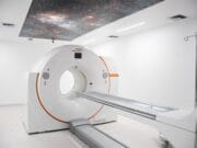 Clínica del Country recibe la máxima acreditación europea por su precisión en diagnósticos oncológicos y neurológicos