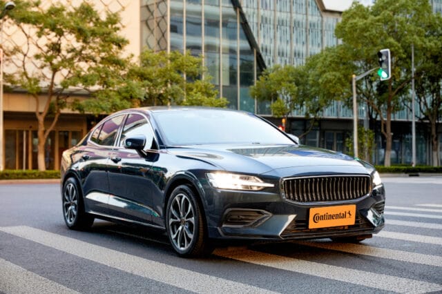 Continental__UltraContact