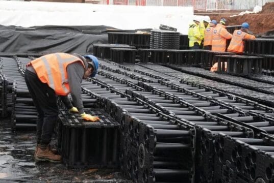 Ciudades Resilientes: ¿Por qué se inunda la calle y cómo la ingeniería moderna puede evitarlo?