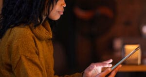 El tiempo en pantalla crece y la eficiencia energética se vuelve clave
