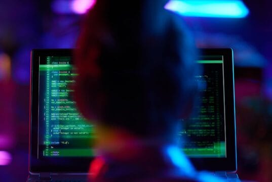 Informe de Fortinet revela que la madurez de la seguridad en OT está mejorando, pero el riesgo sigue acelerándose