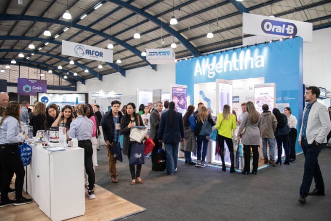 Estado de la salud oral en Colombia: la principal causa de morbilidad encuentra soluciones en la digitalización clínica