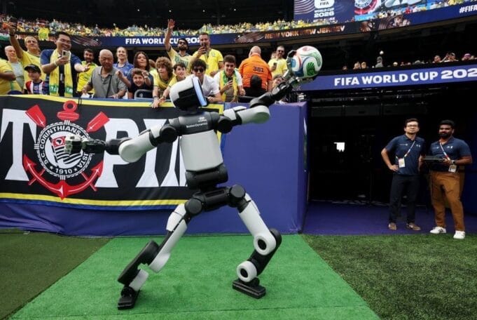 Hyundai Motor lleva el robot humanoide Atlas a la Copa Mundial de la FIFA 2026™ en la primera integración de robótica en un entorno de partido en vivo