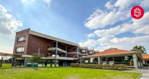 Un cuarto idioma llamado tecnología Asus y Buckingham School