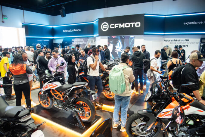Cada vez más colombianos se movilizan en moto: así está cambiando el mercado y el perfil de los usuarios.