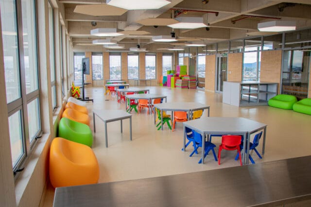 Educación + Arte + Ciencia: el laboratorio que está transformando el aprendizaje de niños y futuros maestros