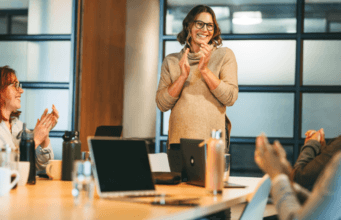SONDA impulsa mentoring femenino en tecnología mientras la industria aún enfrenta brechas de liderazgo