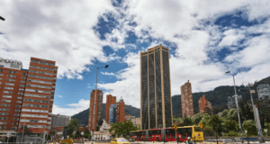 El 80% de los proyectos de IA no pasa de la prueba: cuatro claves para que pymes colombianas los conviertan en una inversión